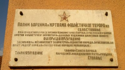 15122010037-1.jpg
